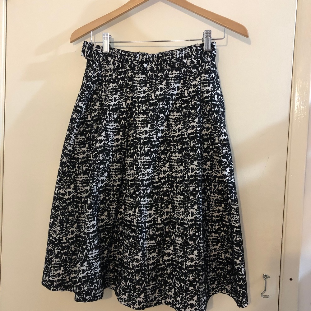 H&M Balloon Skirt Size 6